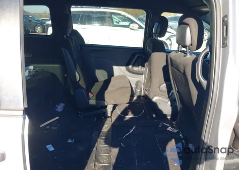 2016 Dodge Grand Caravan Se Plus z USA, uszkodzony, nr VIN 2C4RDGBG1GR335766